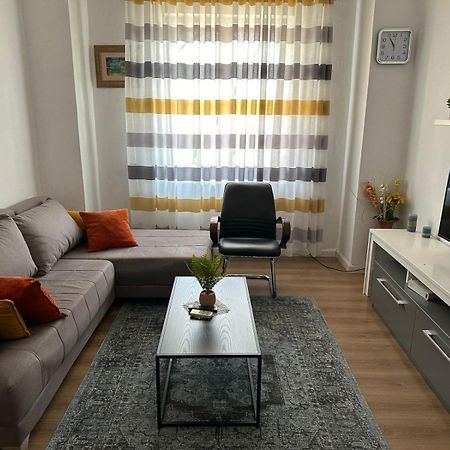 Kelly'S Cozy Hideaway - Central Tirana Exterior photo